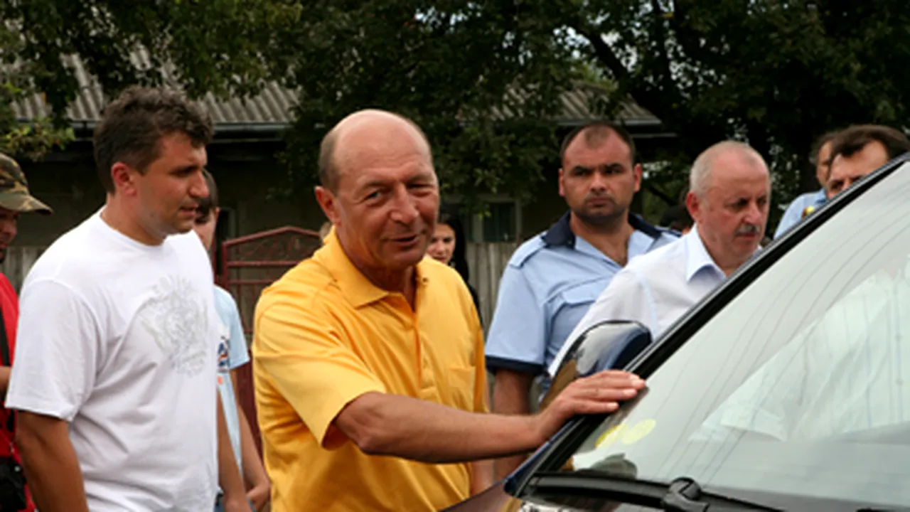 Băsescu: Reconstrucţia după inundaţii, efort pe care Guvernul trebuie să-l gestioneze