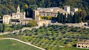Un castel medieval din Toscana, fostă reşedinţă papală, pus în vânzare cu 28 milioane de euro