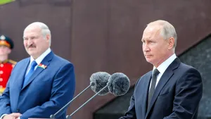 Kremlinul e pregătit cu un grup de forţe de ordine, în sprijinul lui Lukashenko