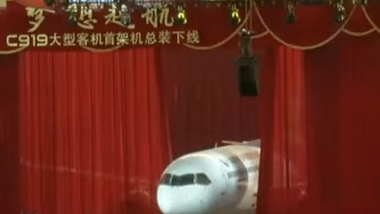 China a prezentat primul avion de pasageri de mari dimensiuni de concepţie proprie - FOTO, VIDEO
