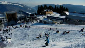 Se redeschid pârtiile de mare altitudine din Sinaia. Preţul unui skipass rămâne neschimbat