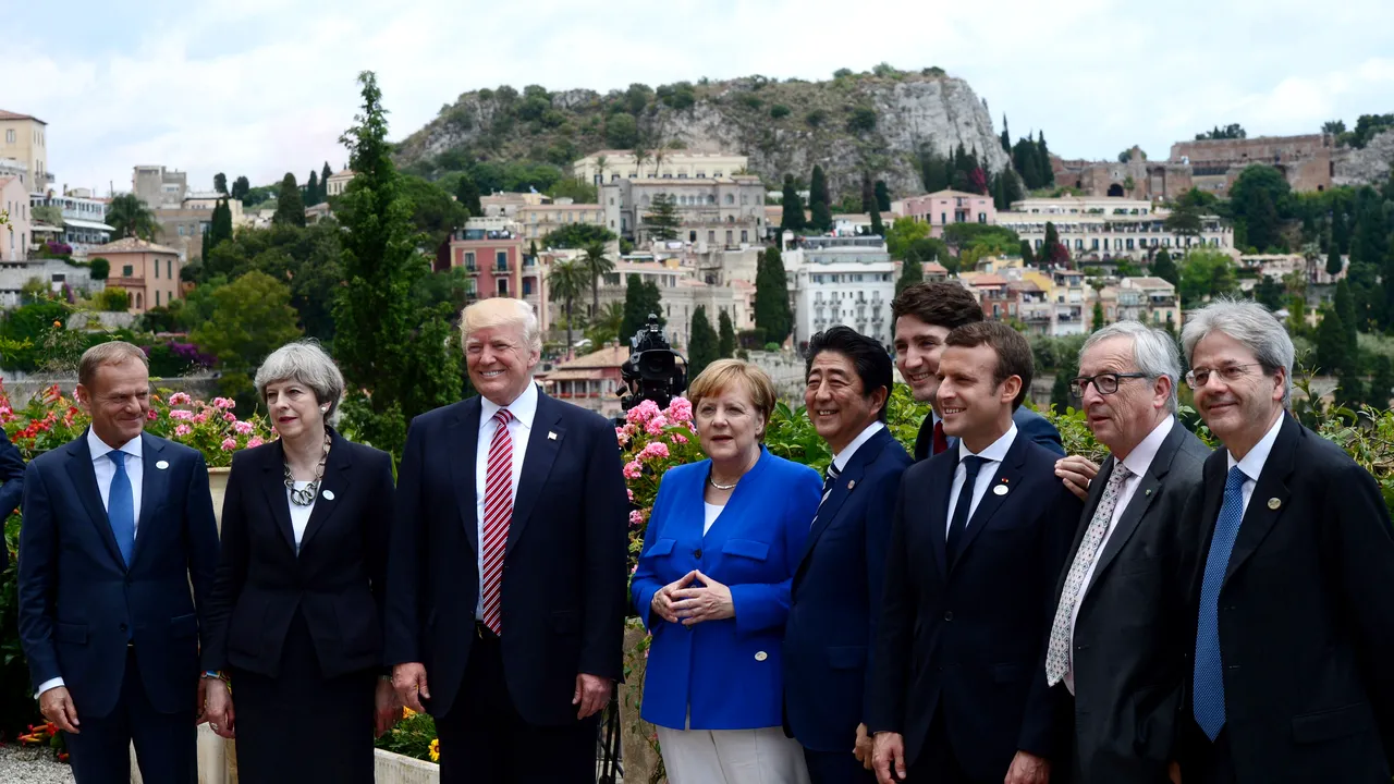 Summitul de la Taormina | Liderii G7 au semnat o declaraţie privind combaterea terorismului. Donald Trump NU susţine acordul climatic/ Angela Merkel: A avut loc un schimb 