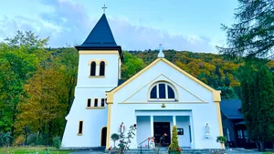 Biserica Romano-Catolică din Sinaia s-a redeschis. Când poate fi vizitat refugiul spiritual din inima Carpaților