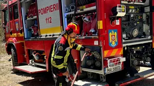 Pompierii români, încă în Franța, pentru stingerea și prevenirea incendiilor de vegetație