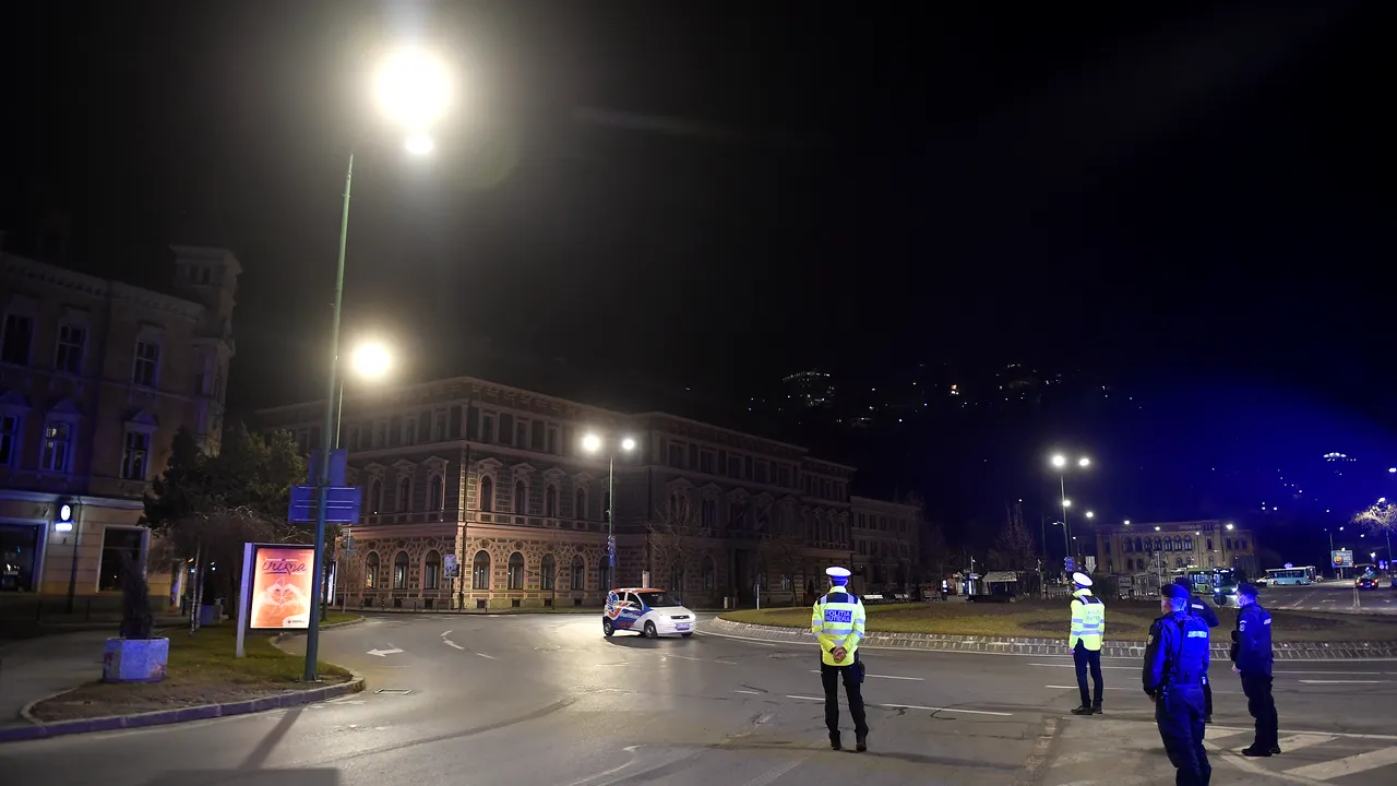 De ce carantina de noapte se aplică doar pentru nevaccinaţi. Motivele din spatele deciziei