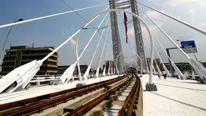 Pasajul Basarab a fost deschis traficului auto