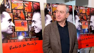Robert De Niro îşi transformă restaurantele în galerii de artă pentru picturile tatălui său