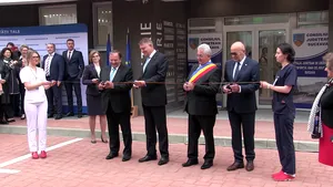 Spitalul din Suceava era mândria aleşilor înainte să ajungă focar de infecţie. 