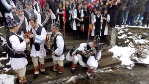 ”Udatul Ionilor”, un obicei vechi de peste o sută de ani, păstrat într-un sat din Sibiu