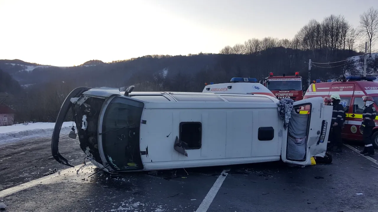 Cinci persoane, între care doi copii, rănite în accident pe DN 66, în Hunedoara | FOTO