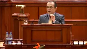 Boc a transmis un mesaj parlamentarilor care susţin Guvernul, spunându-le că în 2012 vor fi mândri