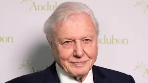 Natura, mai aproape de noi cu ajutorul tehnologiei. Sir David Attenborough devine gazda unui tur virtual al Marii Britanii