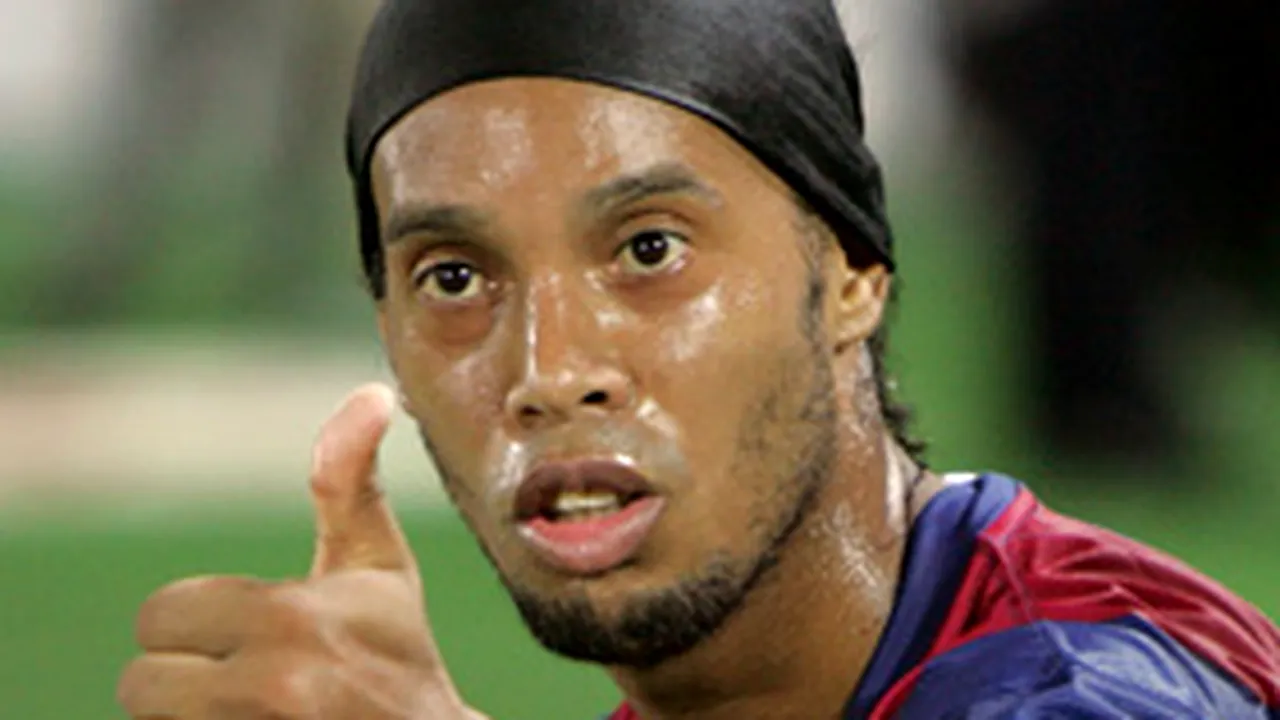 Ronaldinho ar putea câştiga la Chelsea 45.000 de euro pe zi - presă