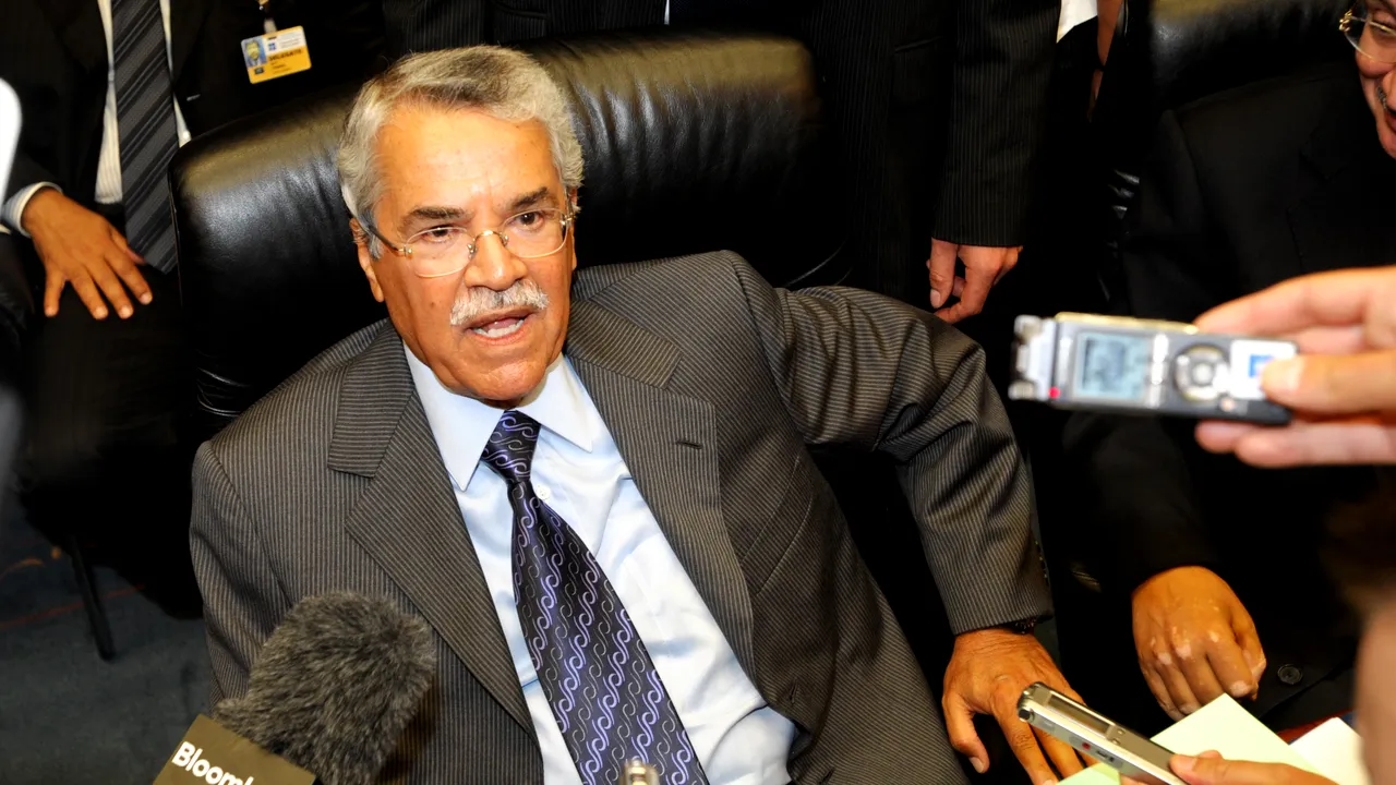 OPEC reduce producţia