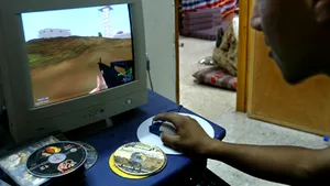 Jocurile video şi filmele violente, vinovate pentru desensibilizarea publicului