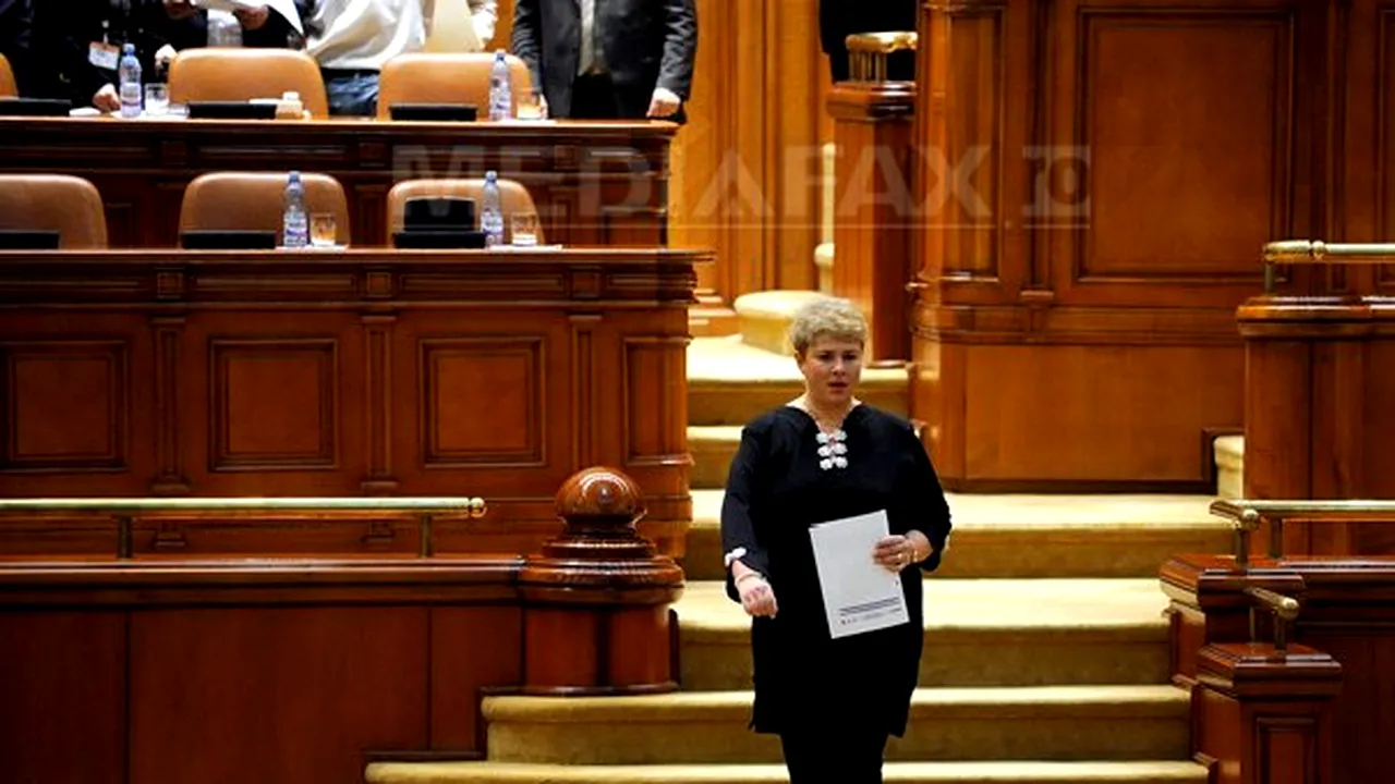 Demisia din Parlament a deputatului Teodora Trandafir, anunţată în plen