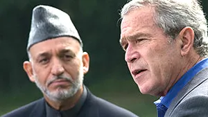 George W. Bush şi Hamid Karzai au promis că îi vor distruge pe talibani