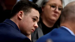 Sentinţa care desparte America: achitarea lui Rittenhouse, ucigaşul din Kenosha, redeschide ciocnirea dintre progresişti ​​şi conservatori