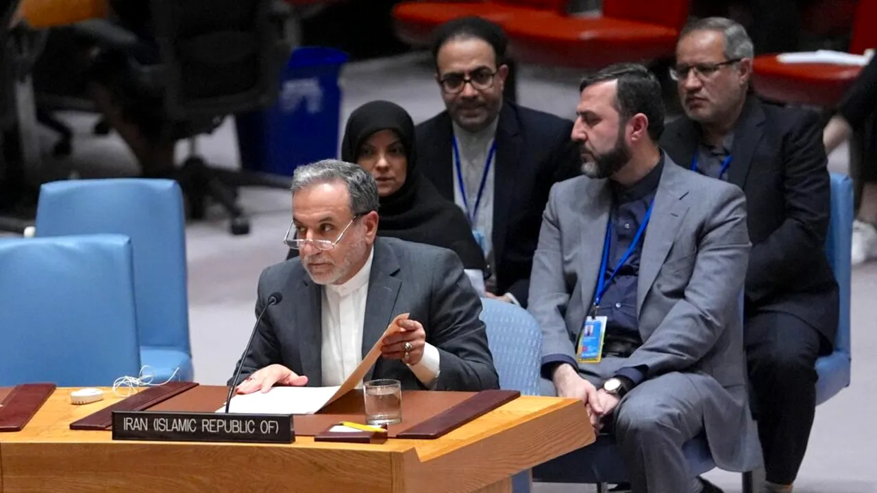 Surse: Ministrul de externe al Iranului va participa sâmbătă la reuniunea OIC din Turcia