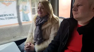  Ministrul Comunicaţiilor a testat metodele inteligente de plată a călătoriei cu autobuzul