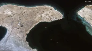 Trei cabluri de internet de importanţă globală au fost tăiate în Marea Roşie