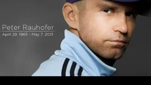 Unul dintre cei mai renumiţi DJ-i din lume a murit