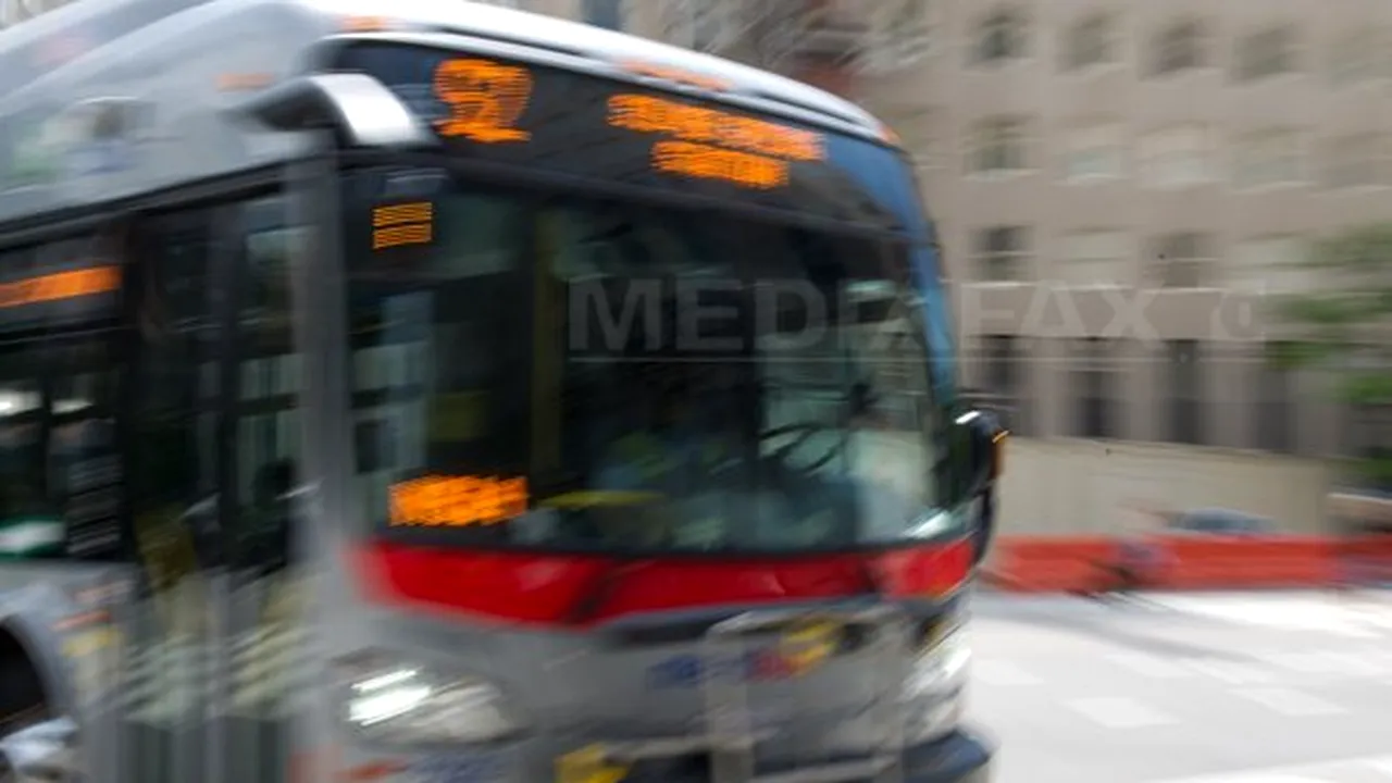 Afişe cu imaginea lui Adolf Hitler, pe autobuze la Washington