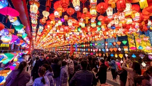 China a raportat pentru prima dată în acest an ZERO cazuri noi de trasmitere locală a COVID-19