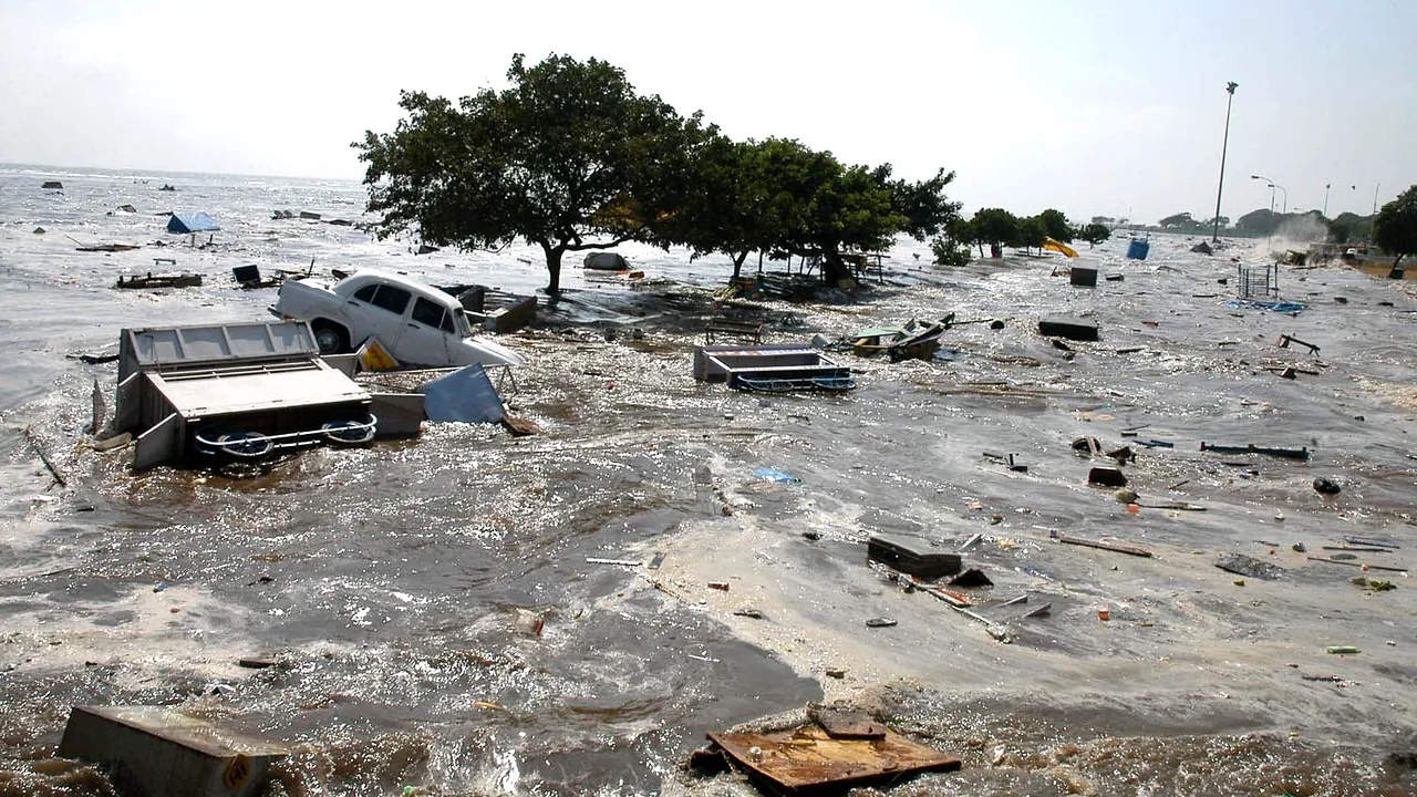Asia comemorează 15 ani de la tsunamiul devastator, soldat cu peste 230.000 de victime. GALERIE FOTO