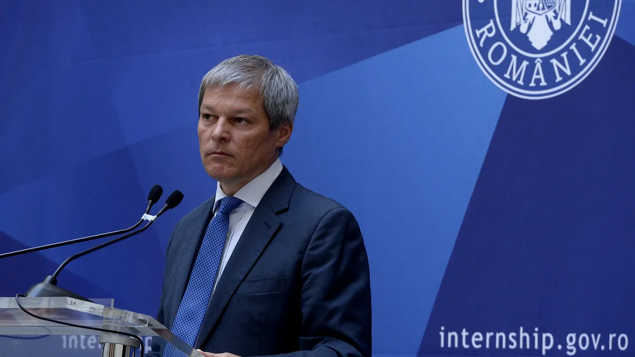 Rectificarea adoptată de Guvern: Sănătatea, educaţia şi drepturile sociale primesc mai mulţi bani. Investiţiile rămân pe planul doi/ Premierul Cioloş, apel la partide - FOTO