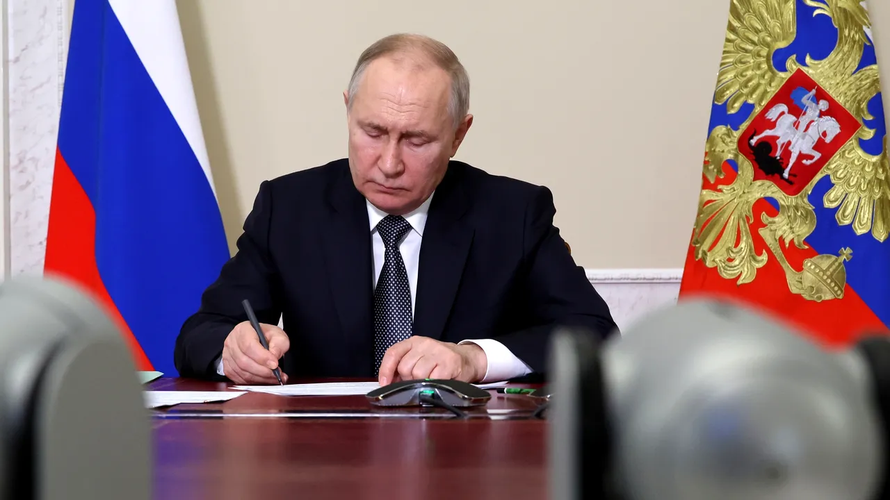 Rusia nici nu mai mimează democraţia. Decizia lui Putin care aduce aminte de regimul lui Stalin