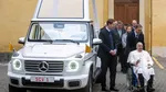 Un papamobil al Papei Francisc va fi transformat în unitate medicală pentru copii