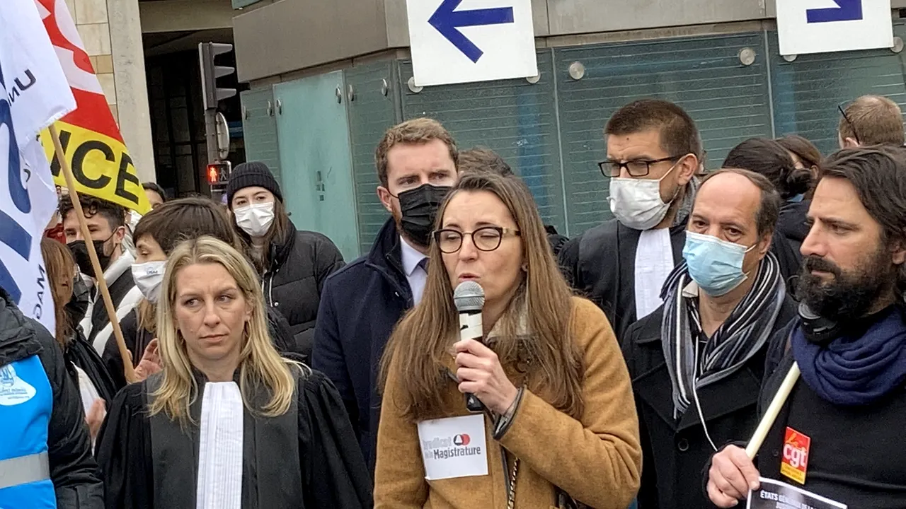 Justiţia, un subiect sensibil şi în Franţa. Proteste ale angajaţilor din sistemul judiciar în mai multe oraşe