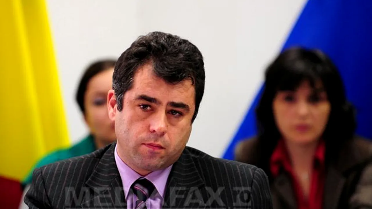 Horaţius Dumbravă cere preşedintelui CSM demisia de onoare 
