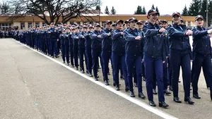 SNPPC - Poliţiştii şi militarii, singurii cu jurământ pe viaţă pentru ţară