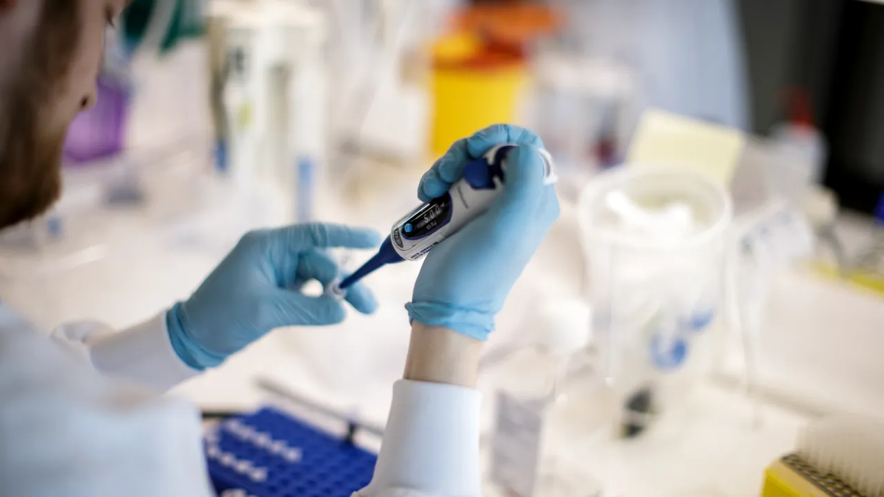 Aparat pentru detectarea coronavirusului, la cel mai mare spital de copii din sud-estul ţării. Face 5 teste pe oră