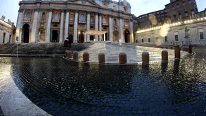 Un oficial care locuieşte la reşedinţa papei Francisc, confirmat cu noul coronavirus