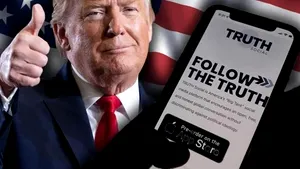 Truth, reţeaua de socializare a lui Trump, este cea mai descărcată aplicaţie în SUA, chiar dacă dă rateuri