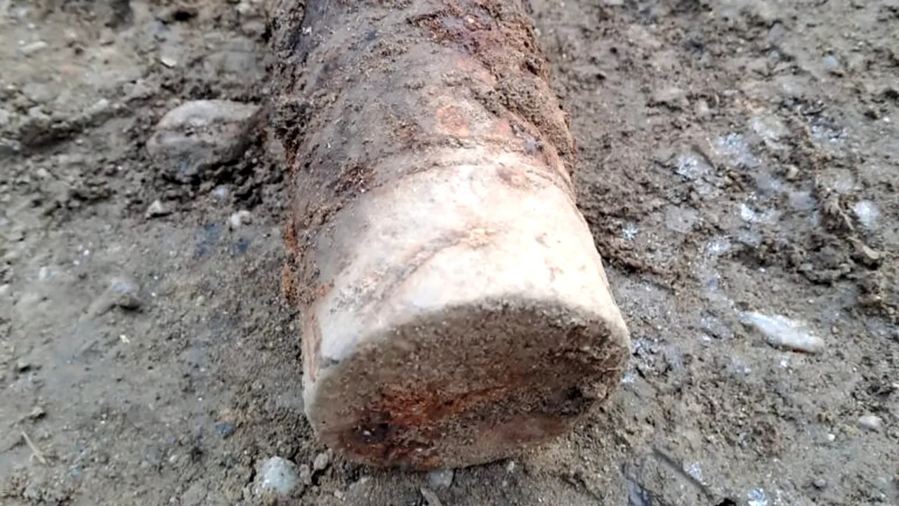 Un proiectil exploziv a fost găsit într-o gospodărie dintr-o localitate de lângă București