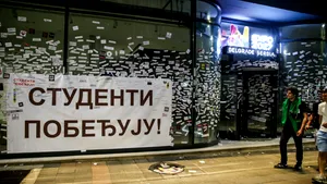 Alertă de călătorie pentru românii care merg în Serbia. MAE avertizează asupra protestelor din Belgrad și alte două orașe