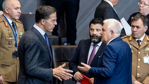 Ministrul Tîlvăr: România susţine consolidarea apărării aeriene şi antirachetă integrate a NATO
