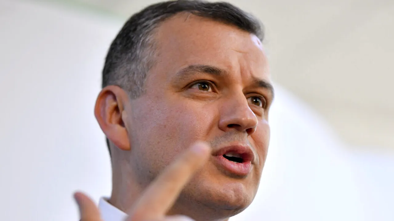 Lista completă a miniștrilor cu care Eugen Tomac va merge în Parlament