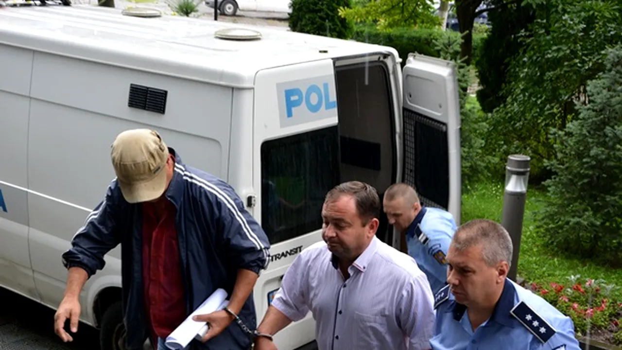 Şeful SPP Suceava, reţinut de procurorii DNA pentru trafic de influenţă şi abuz în serviciu