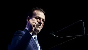 Primele calcule ale Opoziţiei pentru a trece Guvernul. Orban anunţă în premieră câte voturi are/ UPDATE: Ce partide şi-au anunţat susţinerea