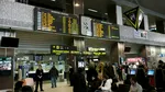 Vești proaste pentru cei care călătoresc cu avionul: biletele nu se ieftinesc chiar dacă scade prețul combustibilului