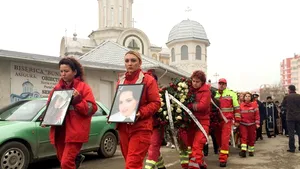 ACCIDENTUL AVIATIC DE LA SIUTGHIOL: Asistenta Camelia Harton a fost înmormântată la Năvodari. Slujba, oficiată de IPS Teodosie
