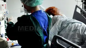 Un tânăr din Buzău îşi vinde maşina ca să facă rost de bani pentru un transplant de rinichi