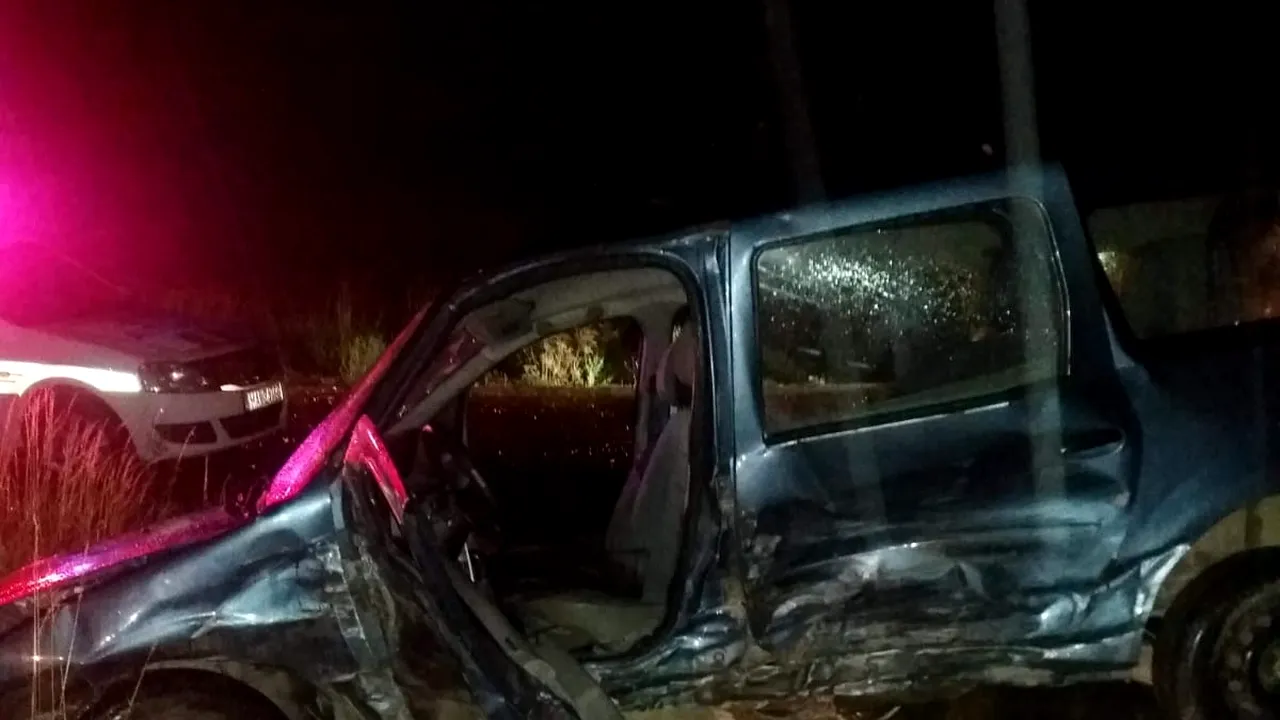 Opt persoane au fost rănite în urma impactului dintre două maşini, în Suceava