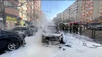 Mașină în flăcări pe Calea Moșilor. Flăcările s-au extins la alte autoturisme