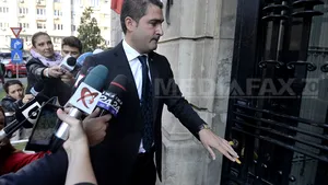 Executorul judecătoresc care a mers la Ministerul Sănătăţii să pună sechestru pe bunuri, plasat în arest la domiciliu